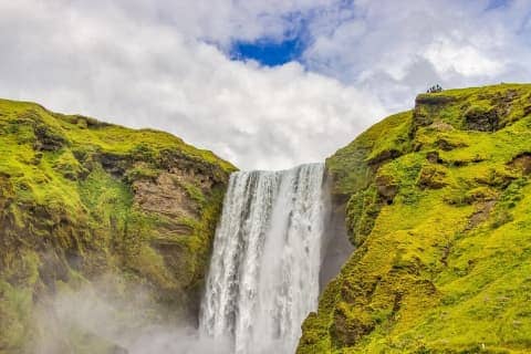 waterfall, iceland, landscape, water, nature, the stage, river, seljalandsfoss, falls, mountain, icelandic, figure, beautiful, landmark, power, mountains, stream, travel, twilight, waterfall, waterfal